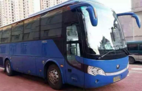 长途汽车为什么那么高的车身，这样设计的目的是什么？