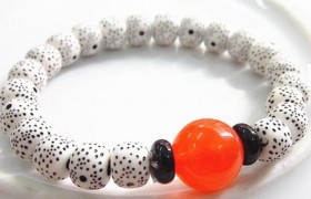 送男友头发手链的含义是什么？女友送的头发手链丢了会怎样？