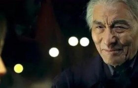 短视频片段老人游本昌穿越回去救女友是什么电影名字？