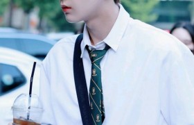 金泳勋个人资料简介，金泳勋外号为啥叫面包王子和羊昏啥意思？