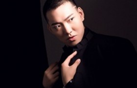 抖音歌曲歌词暖阳下我迎芬芳是谁家的姑娘叫什么歌名谁唱的?