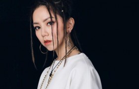 抖音背景音乐歌曲好好的爱你时针一直倒数着歌名叫什么谁唱的