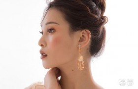 老婆告诉我偷人过程，老婆偷人我该怎么办离婚吗