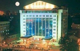第一富婆家中被盗是怎么回事？陈丽华为什么这么有钱是谁的后代