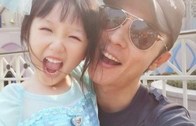 洪欣挽张丹峰逛街是真的吗两人和好了吗关系如何？