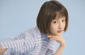 女友劈腿富二代,无奈曝光自己的身份,女友跪求原谅