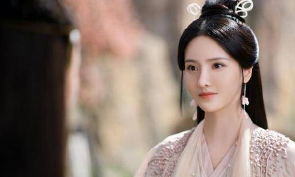 张芷溪到底和谁在一起,张芷溪现在多大年龄